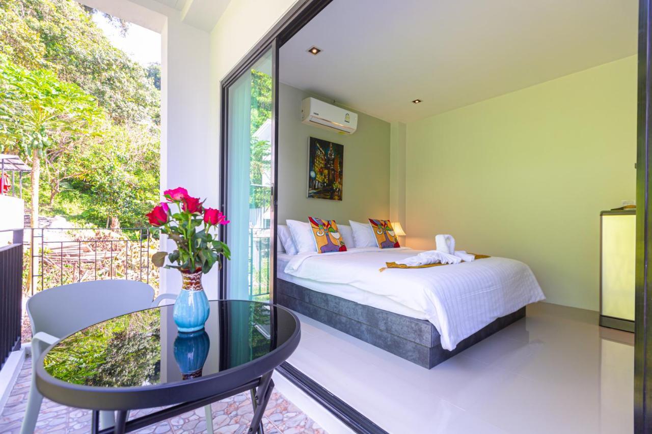 Rossarin Sea View Patong Hotell Eksteriør bilde
