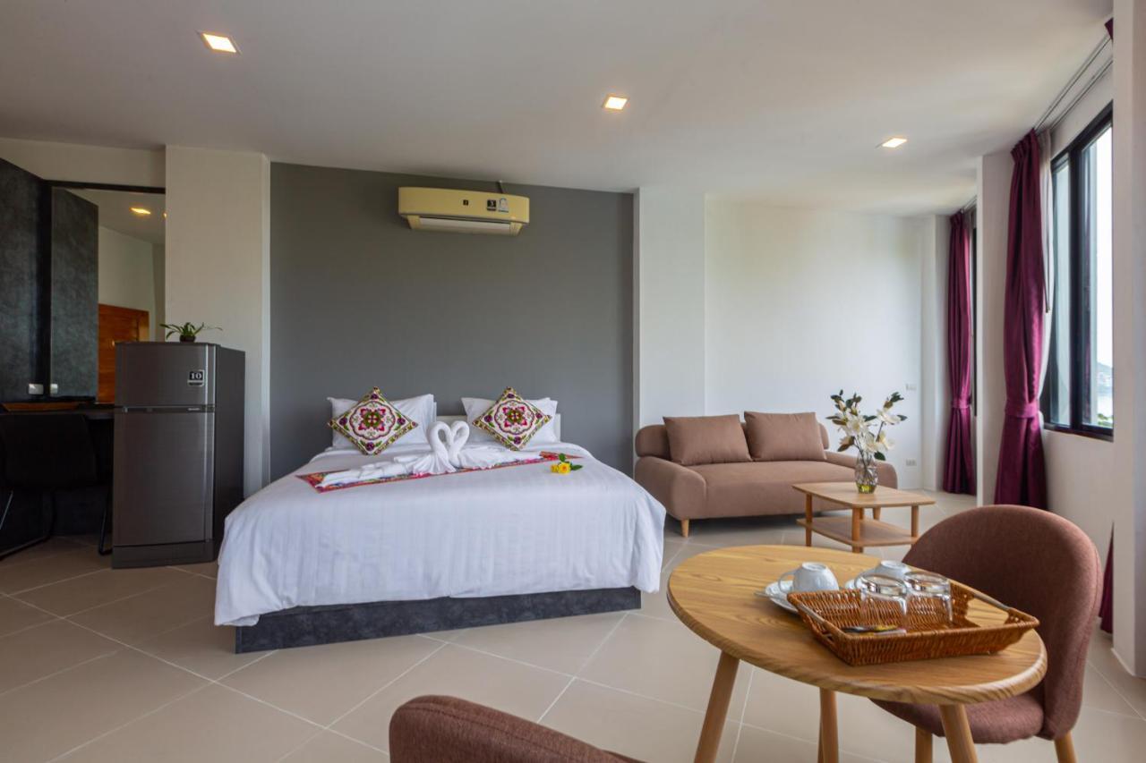 Rossarin Sea View Patong Hotell Eksteriør bilde